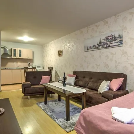 форест нук - Apartman *